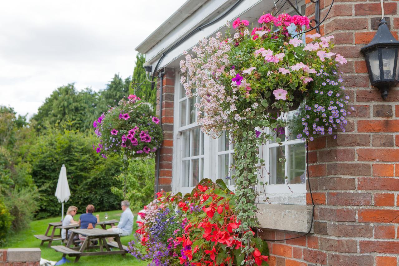 The Seven Stars Inn Pewsey Eksteriør bilde